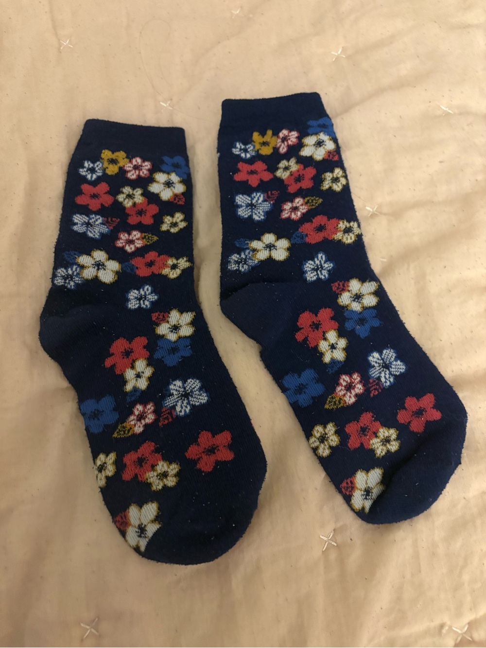 Women’s Floral Pattern Blue Socks